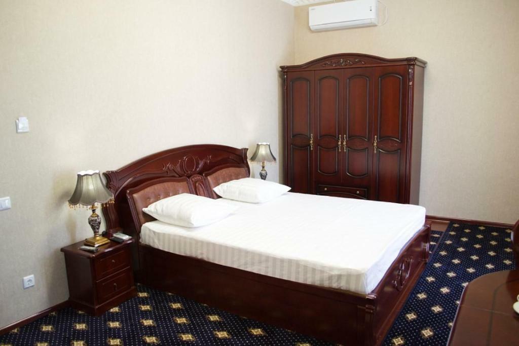 Bokhtariyon Hotel Qurghonteppa 외부 사진